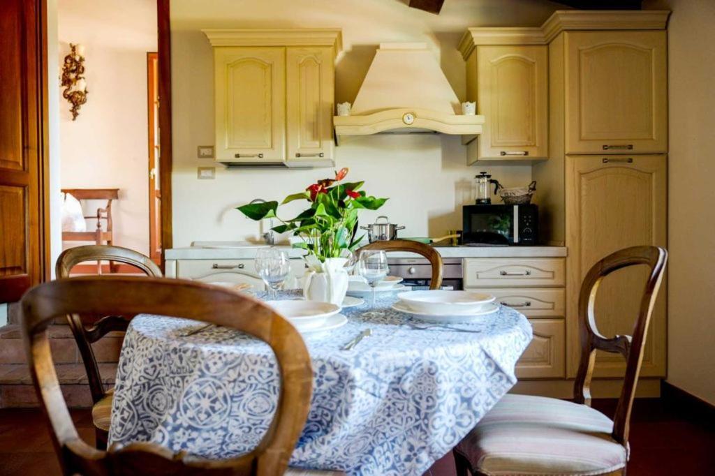 Tenuta I Mandorli Peccioli Zimmer foto